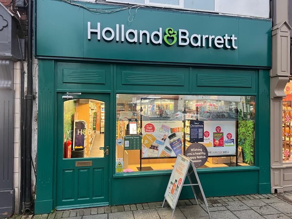 Holland & Barrett - Mold