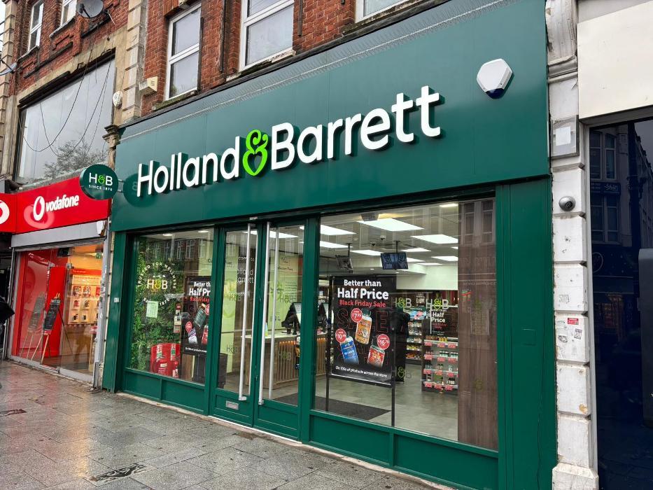 Holland & Barrett - Southall