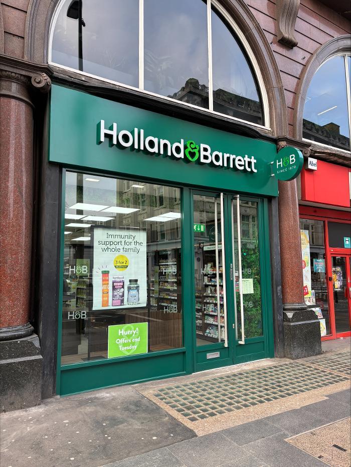 Holland & Barrett - Tottenham Court Road