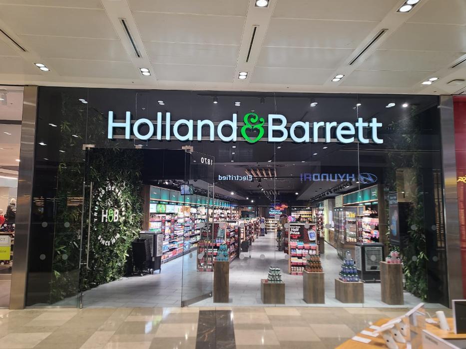 Holland & Barrett - Stratford City