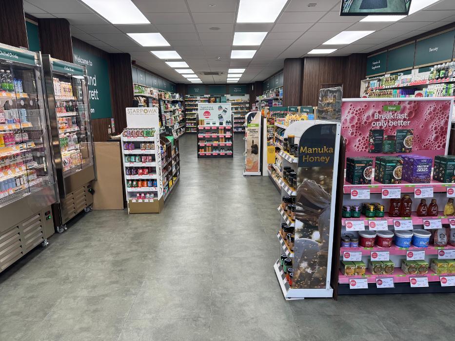 Holland & Barrett - Winton