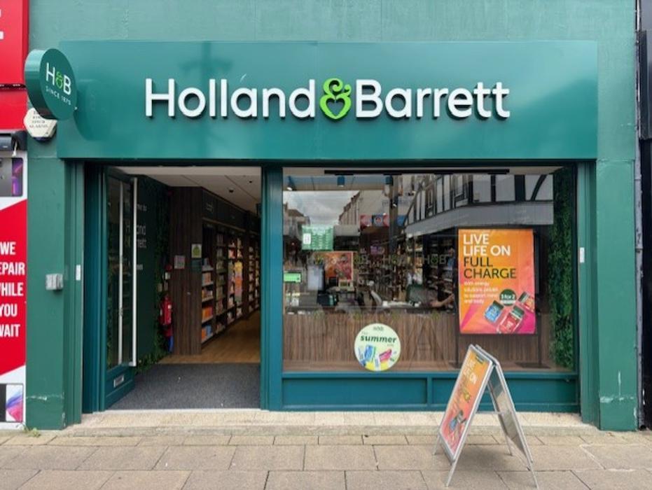 Holland & Barrett - Widnes