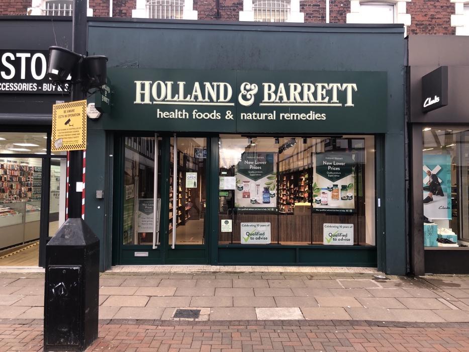 Holland & Barrett - Widnes