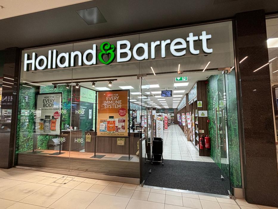 Holland & Barrett - Woking