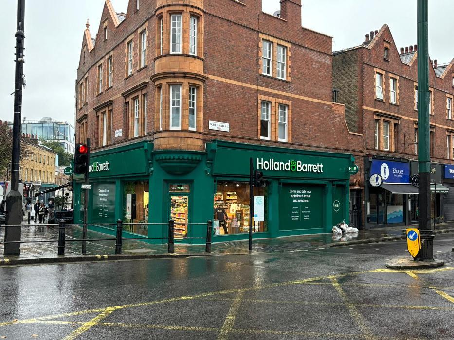 Holland & Barrett - Fulham