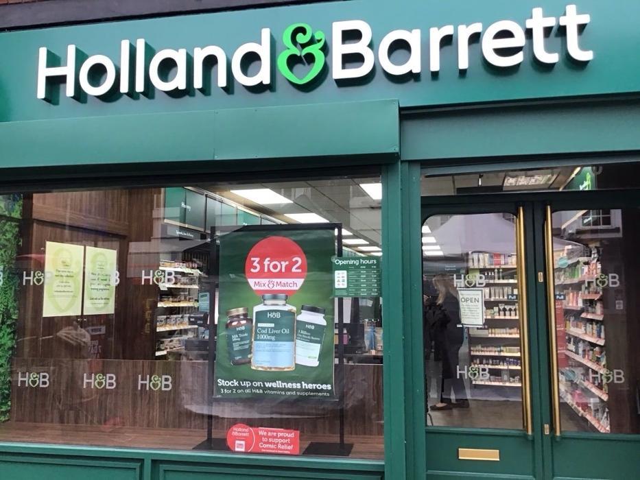 Holland & Barrett - Bilston