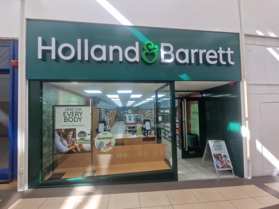 Holland & Barrett - West Bromwich