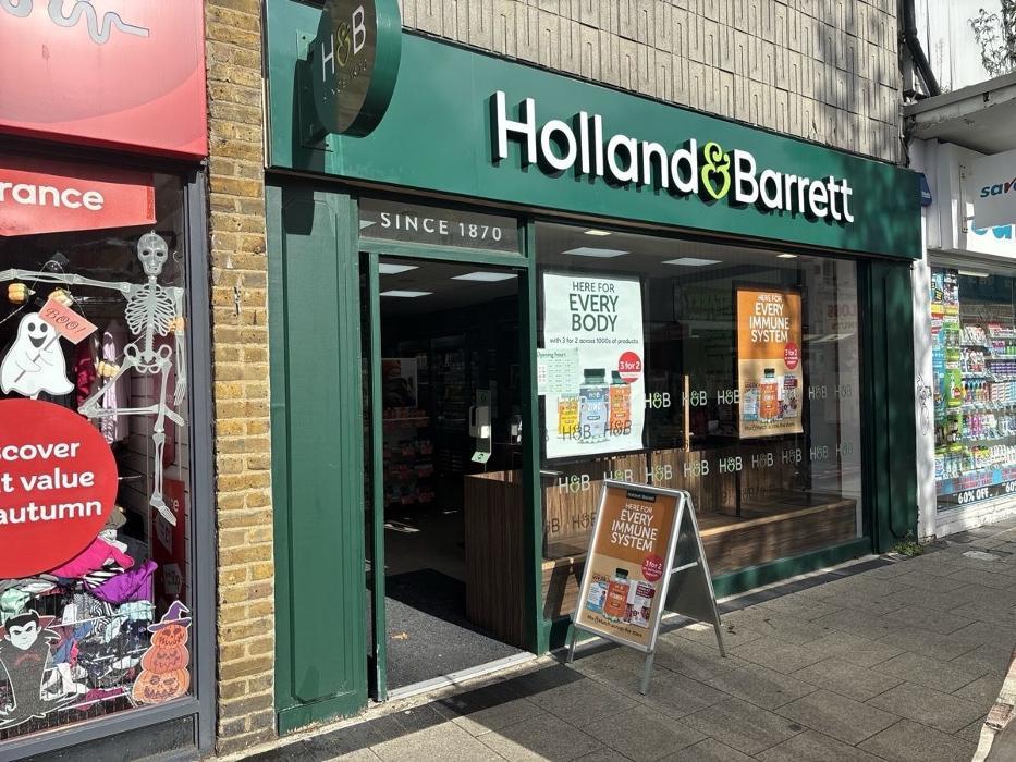Holland & Barrett - Gillingham