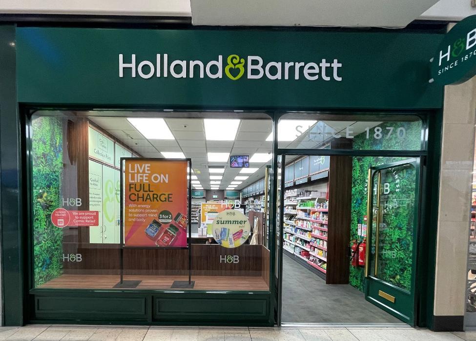 Holland & Barrett - Stretford Mall