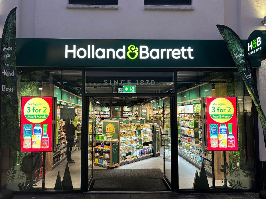 Holland & Barrett - Altrincham