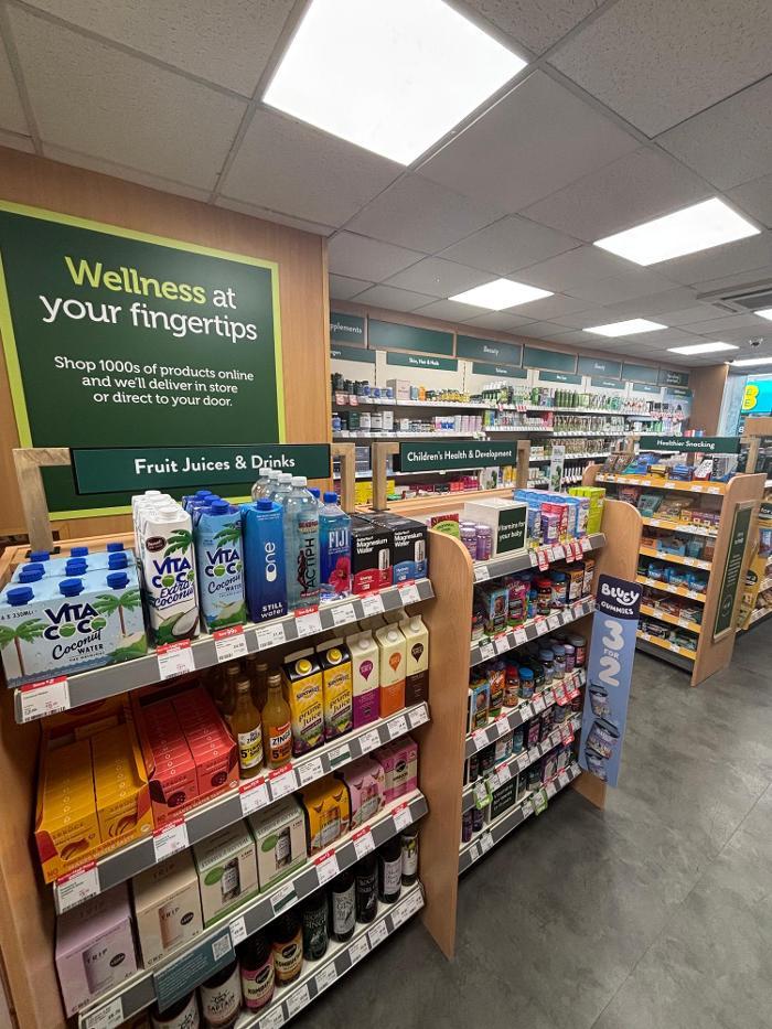 Holland & Barrett - Tewkesbury