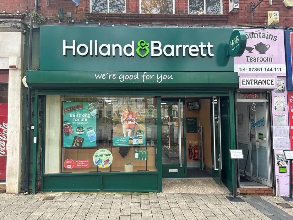 Holland & Barrett - Barry