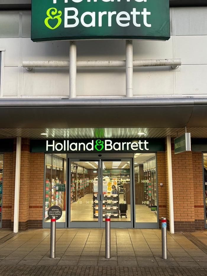 Holland & Barrett - Llanelli