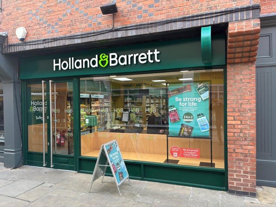 Holland & Barrett - Selby