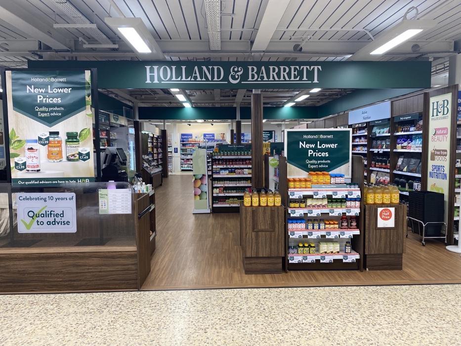 Holland & Barrett - Gatwick Tesco