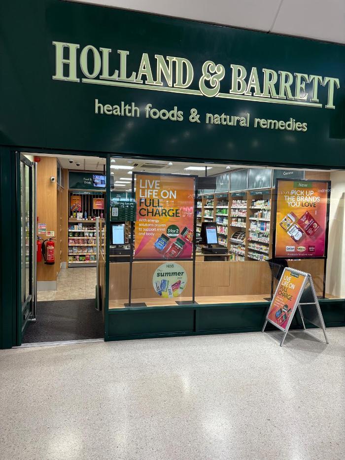 Holland & Barrett - Waltham Cross