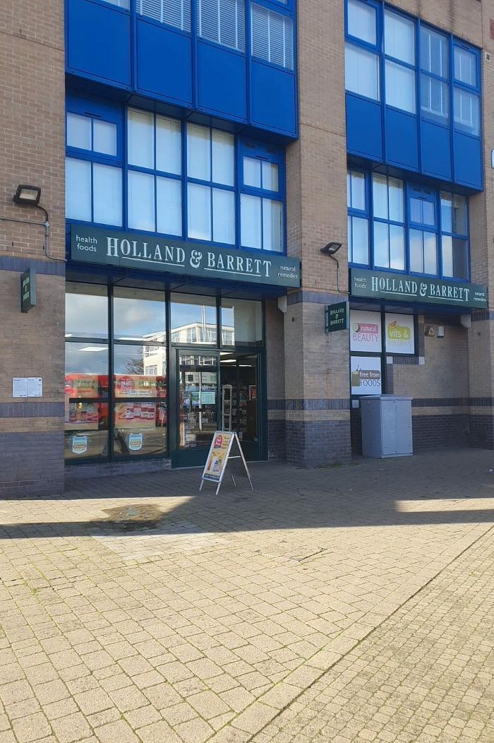 Holland & Barrett - Potters Bar