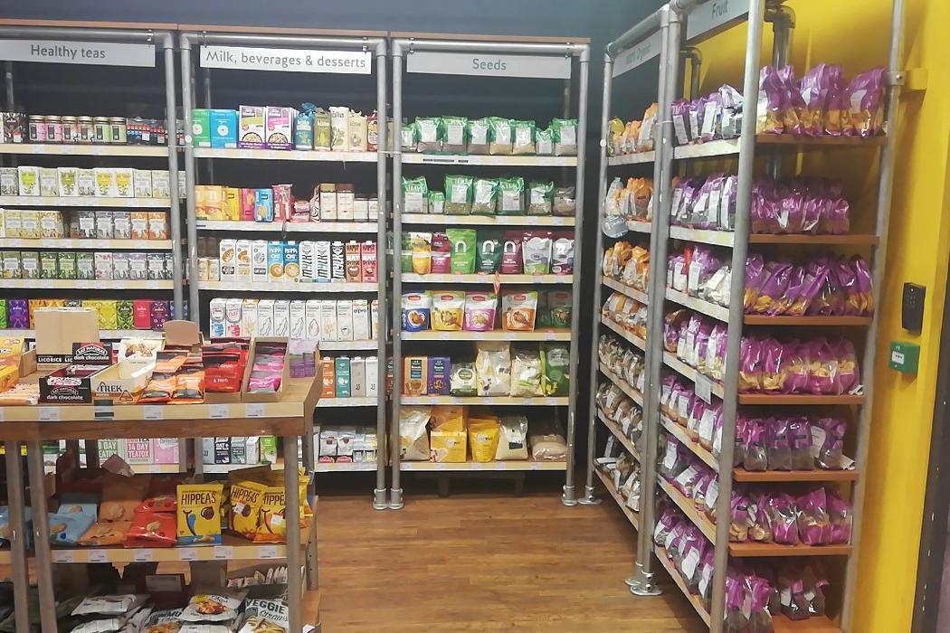 Holland & Barrett - Ilford 2