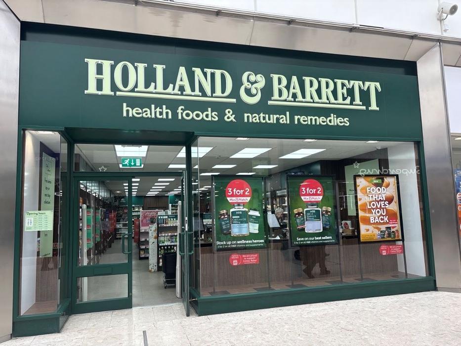 Holland & Barrett - Swansea Quadrant
