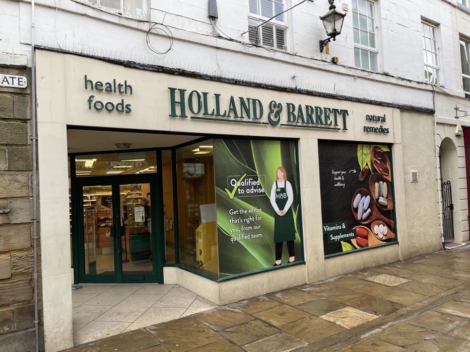 Holland & Barrett - Whitby