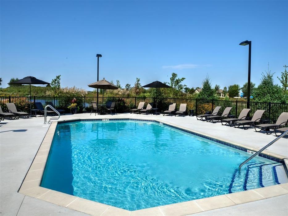 Algonquin Square Apartments