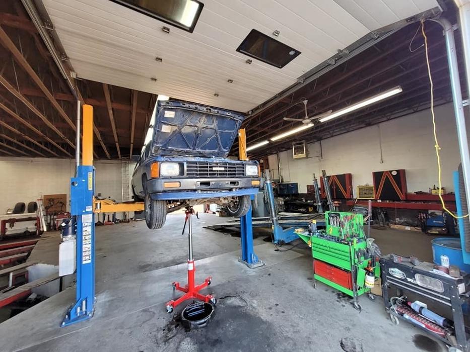 Hat Alignment and Automotive Service