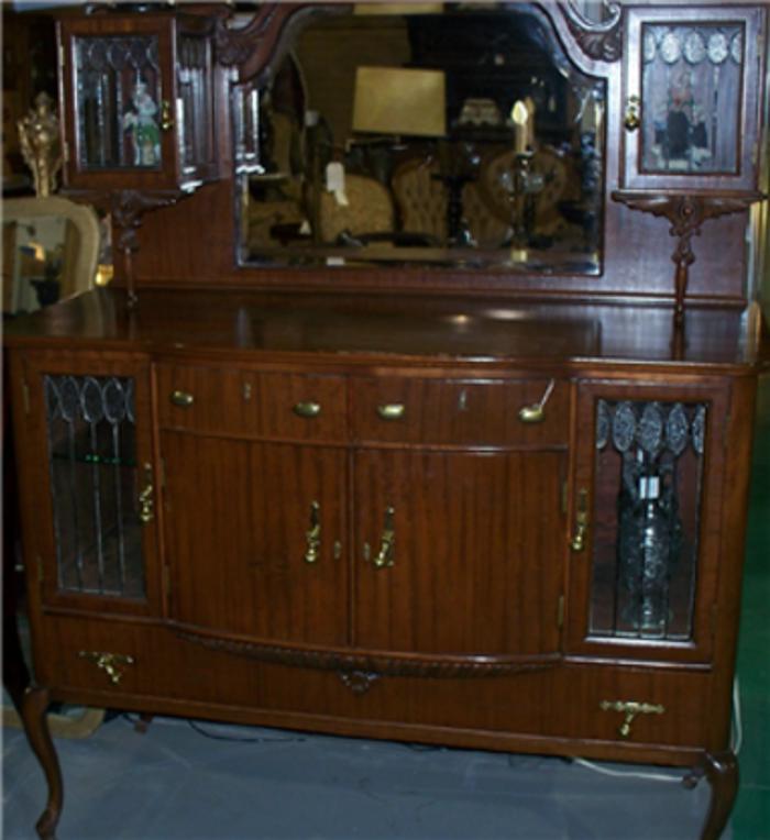 Roadshow's 400 Antiques Mall