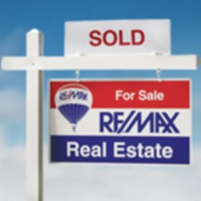 Cindy Williamson RE/MAX Escarpment Golfi Realty Inc Brokerage