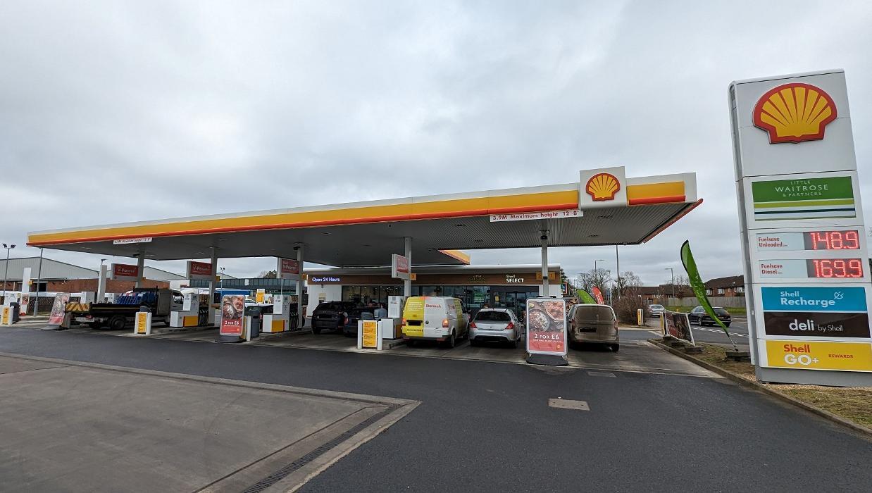 Shell Recharge Charging Station