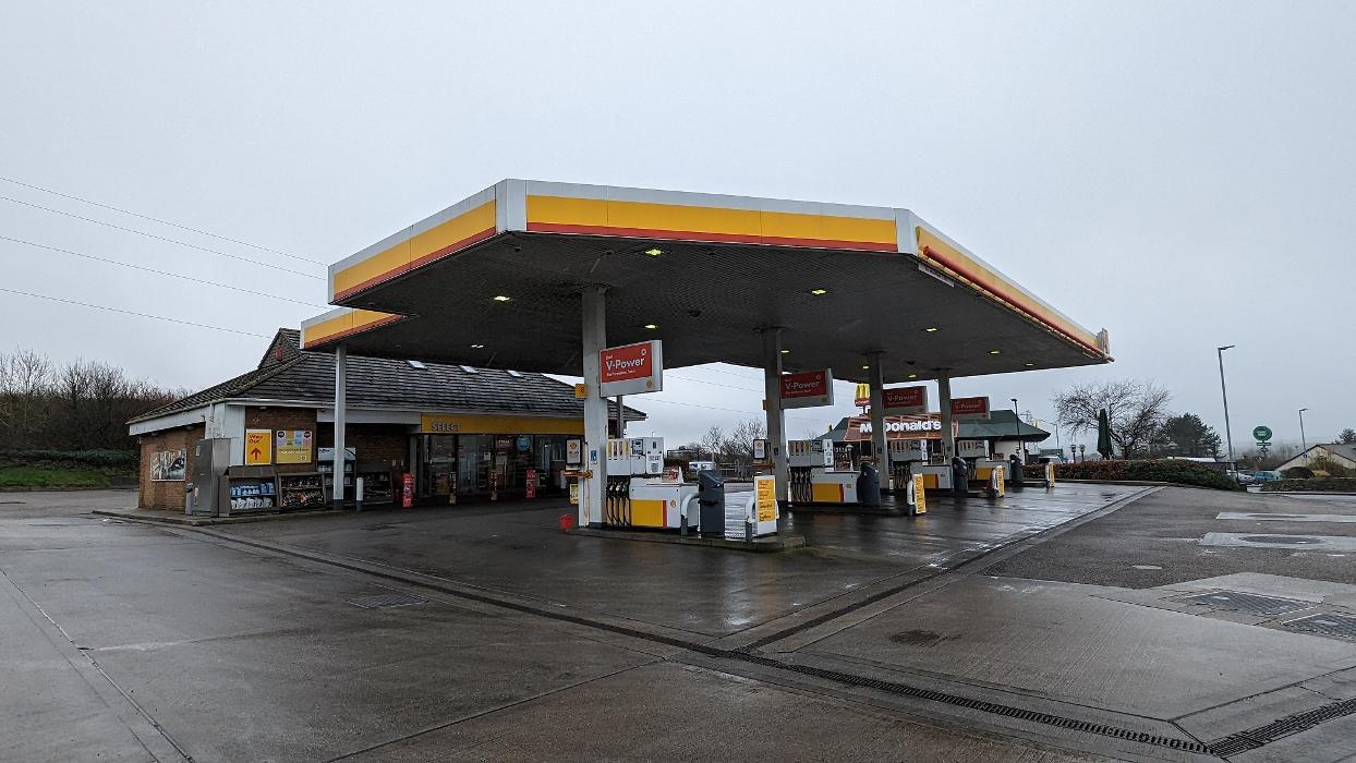 Shell Recharge Charging Station