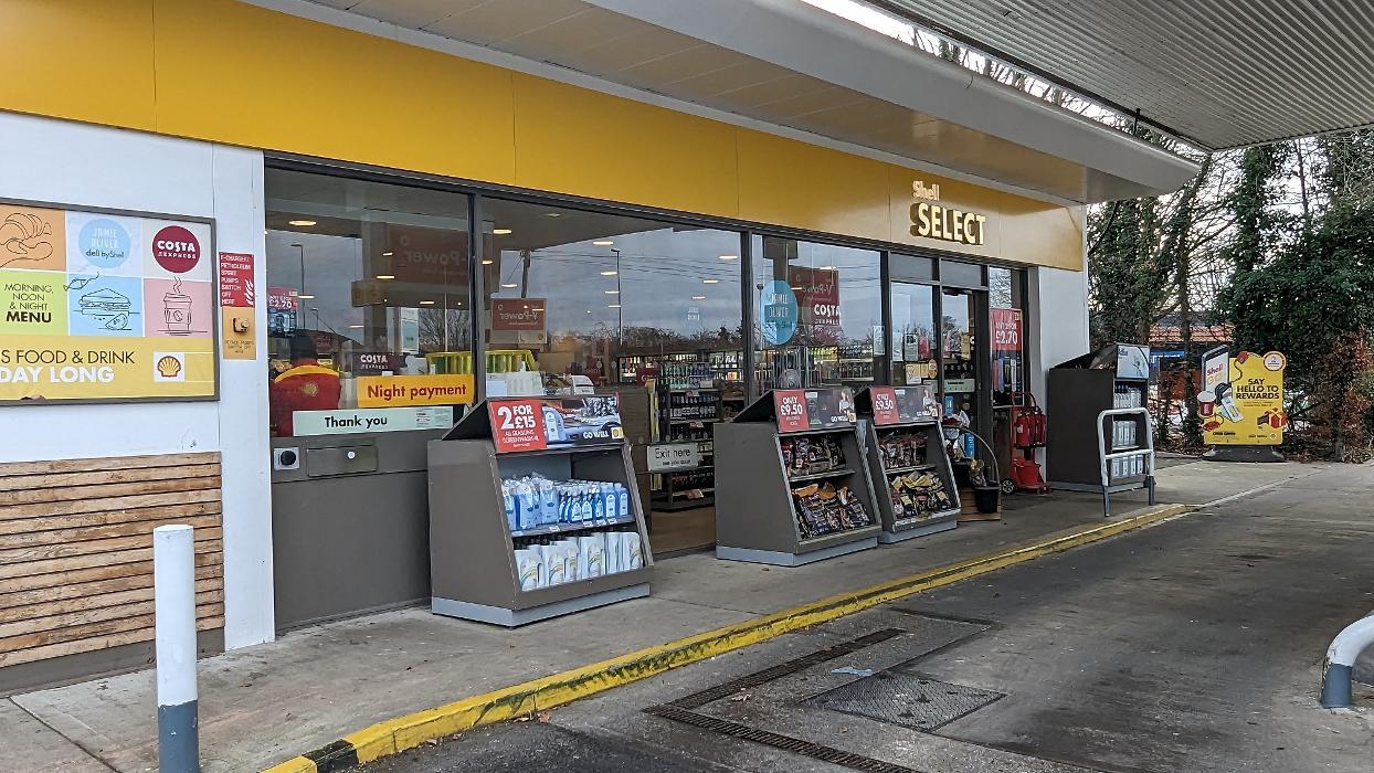 Shell Recharge Charging Station