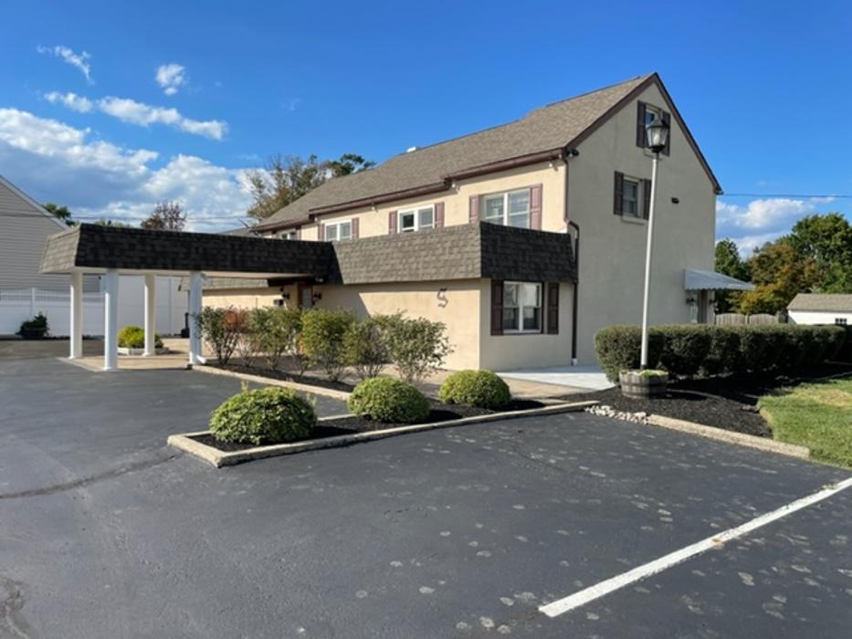 Szpindor-Meyers Funeral Home: Meyers & Givnish Family Funeral Homes