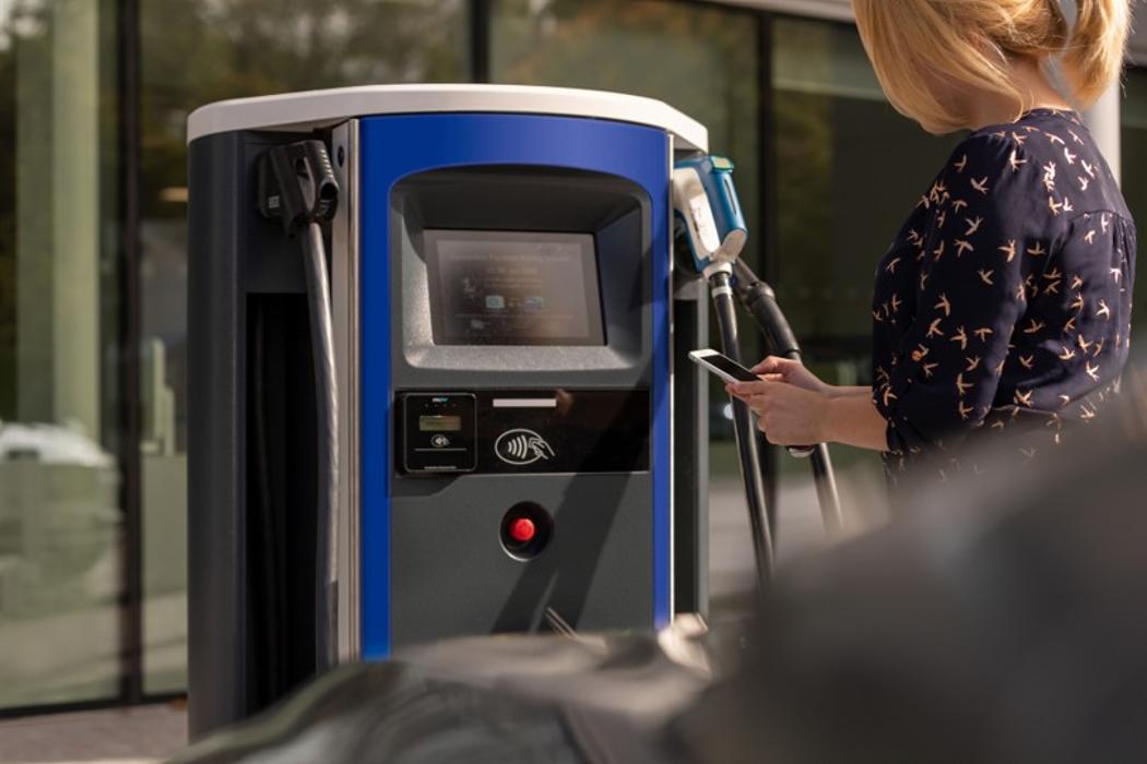 bp pulse Charging Station