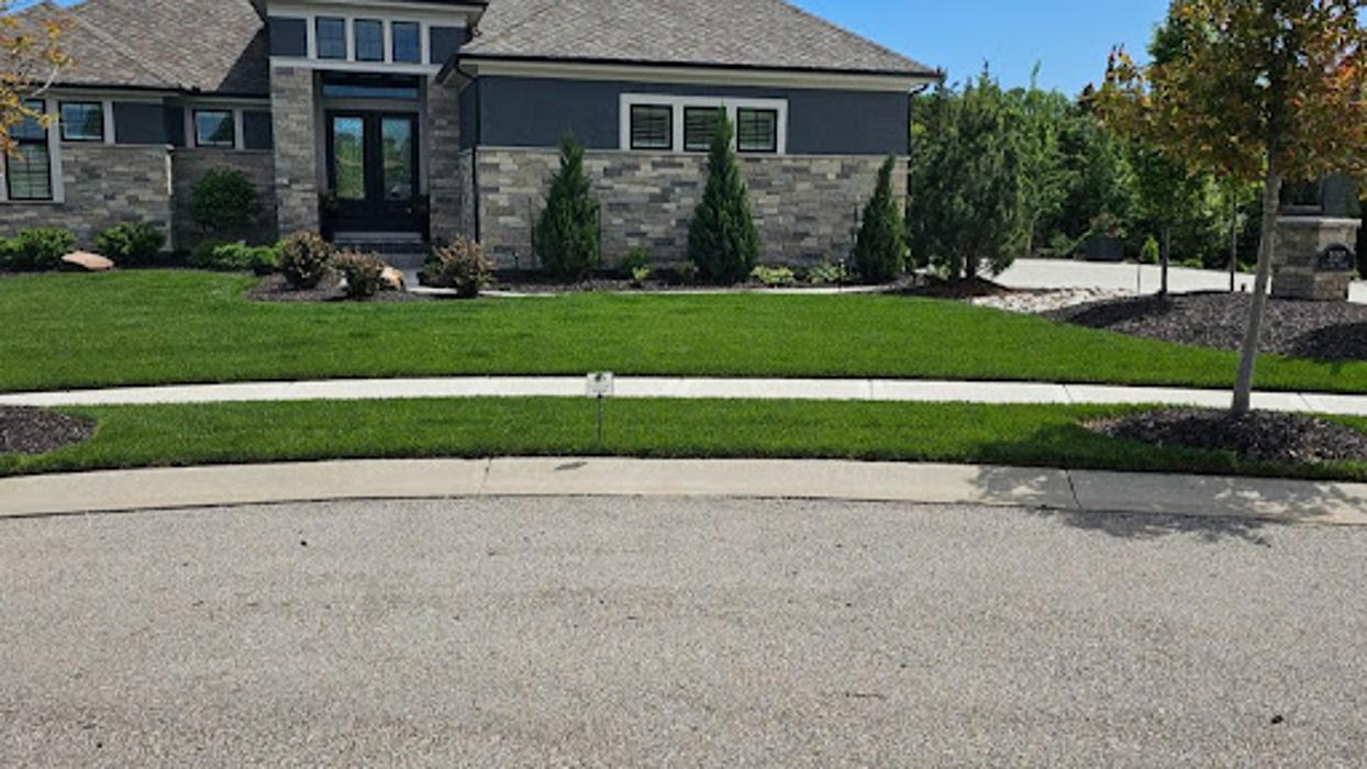 Lawnscape Specialists