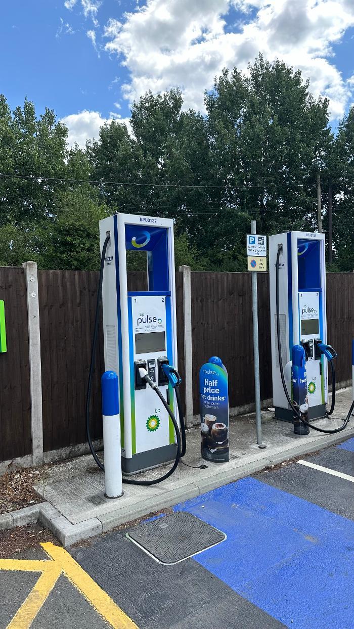 bp pulse Charging Station