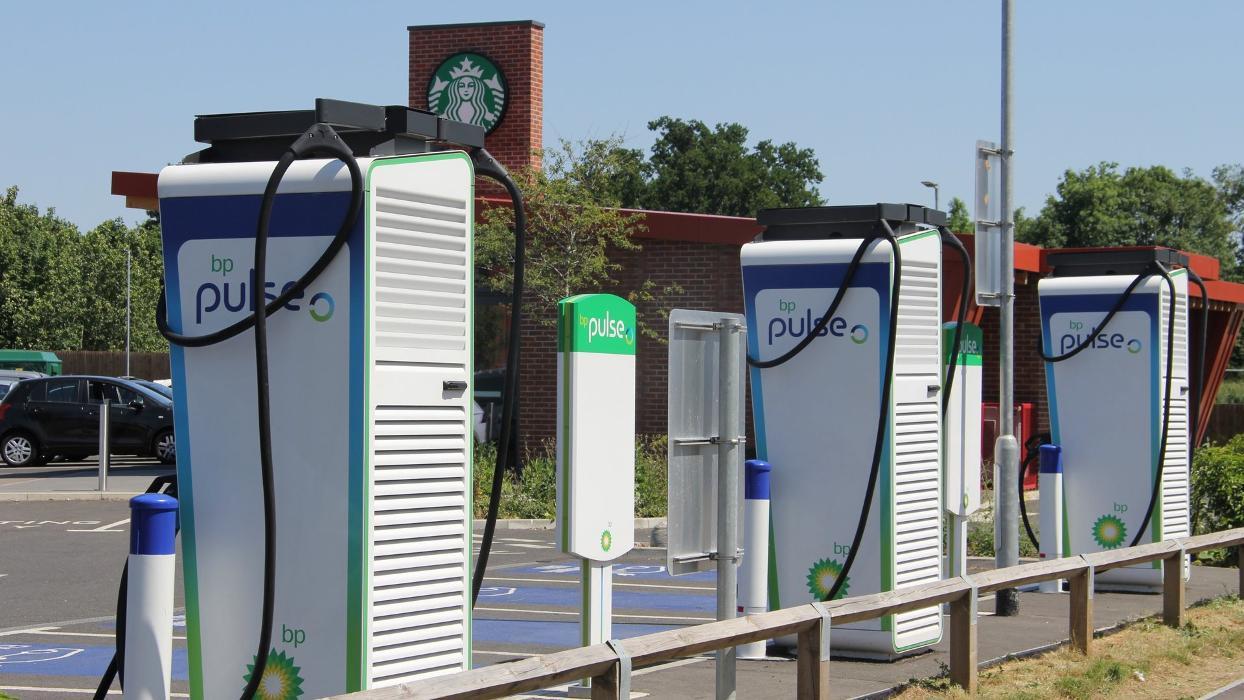 bp pulse Charging Station