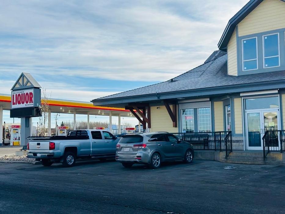 VALLEYVIEW LIQUOR STATION