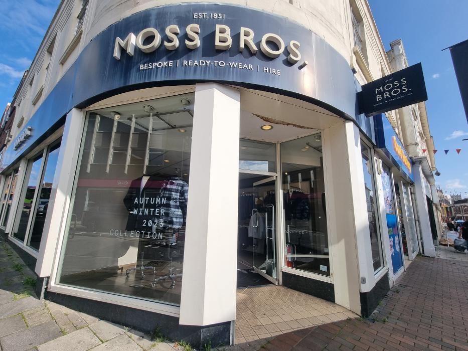 Moss Bros Ipswich