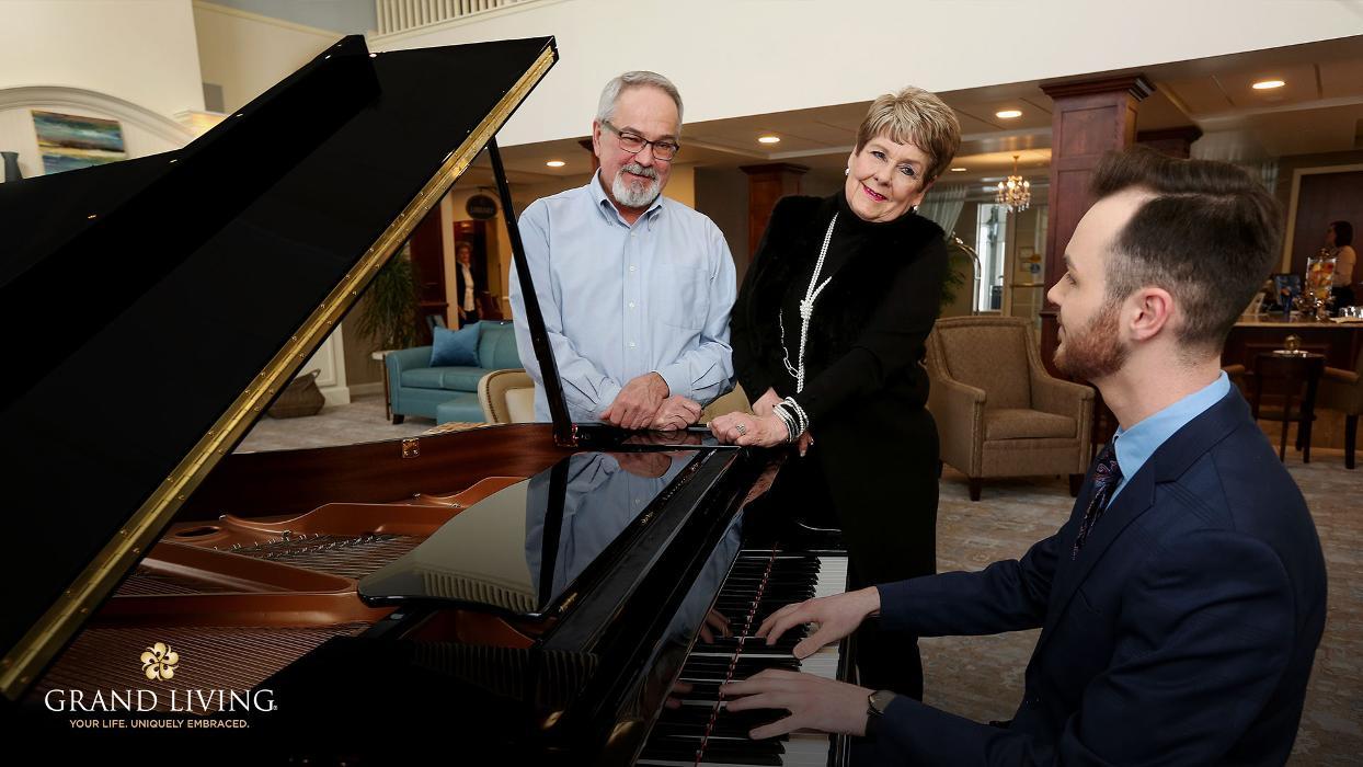 Grand Living at Naples