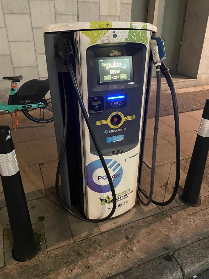 bp pulse Charging Station