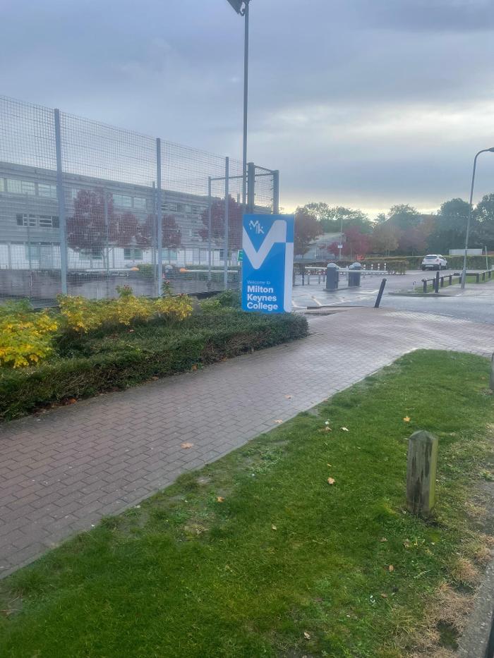 bp pulse Charging Station