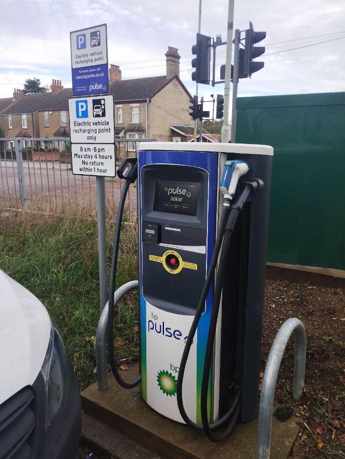 bp pulse Charging Station