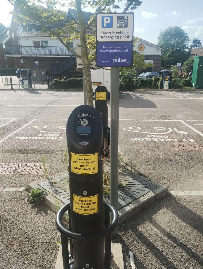 bp pulse Charging Station