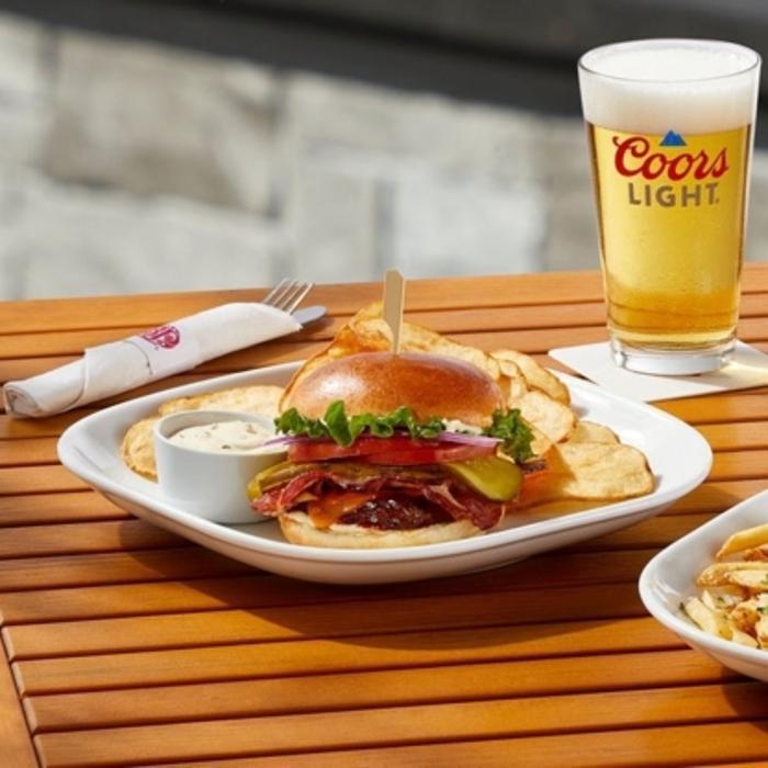 Boston Pizza Stadium District