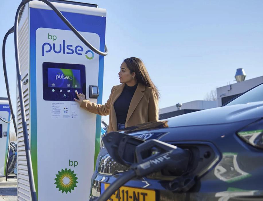 bp pulse Charging Station