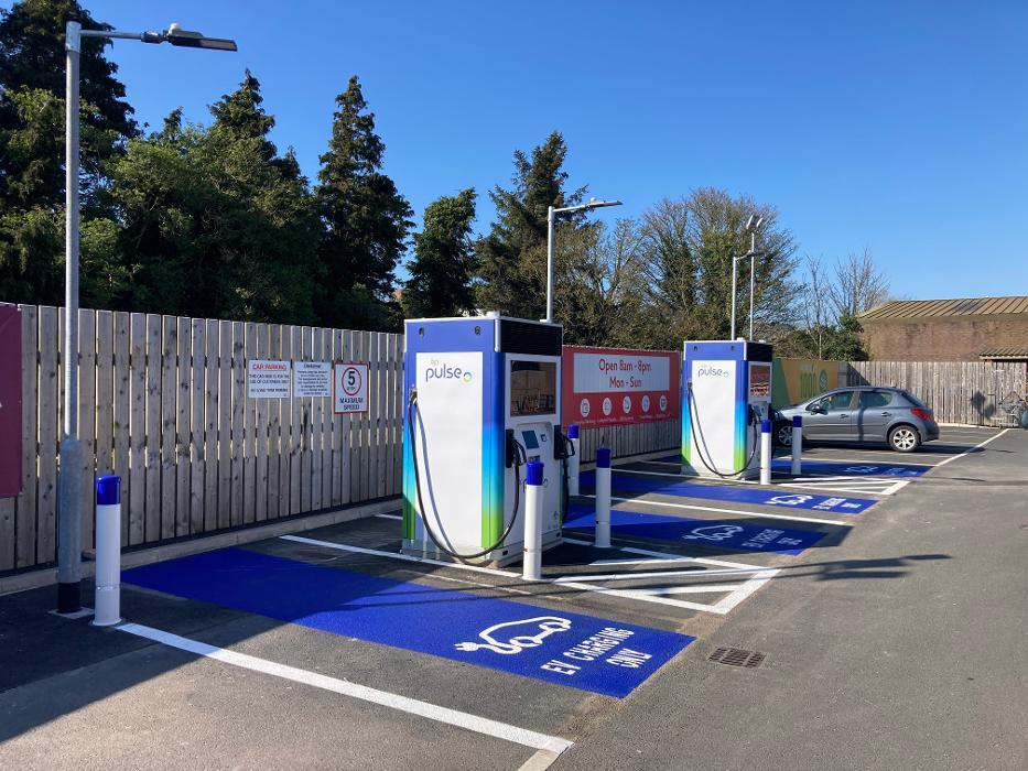 bp pulse Charging Station