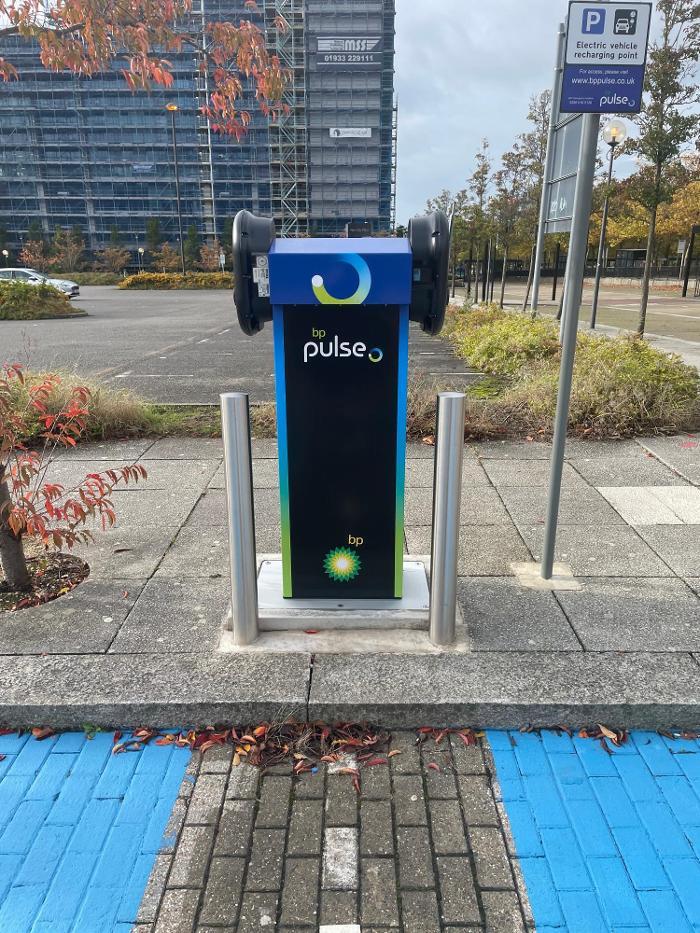 bp pulse Charging Station