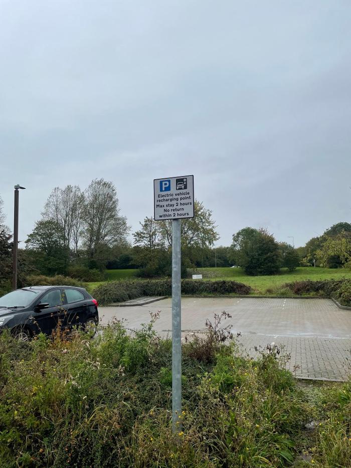 bp pulse Charging Station