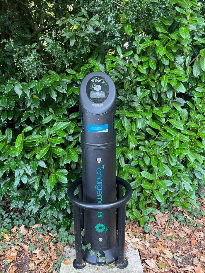 bp pulse Charging Station