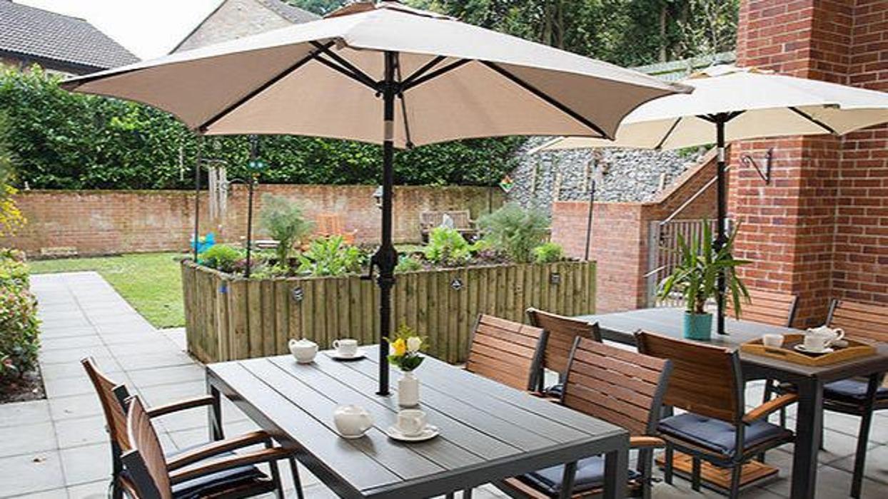 Oak Lodge Care Home - Bupa